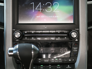 2018款2.0T 自动豪华型 音响调节