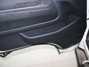 2012款2.4L 汽油基本型4G69S4N 前门储物空间