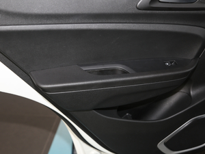2020款1.5L 自动舒适型 国V 空间座椅