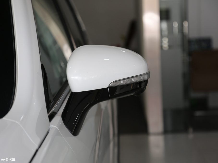 2019AV7 300T ԄF 5 VI