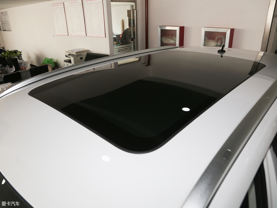 2019AV7 300T ԄF 5 VI