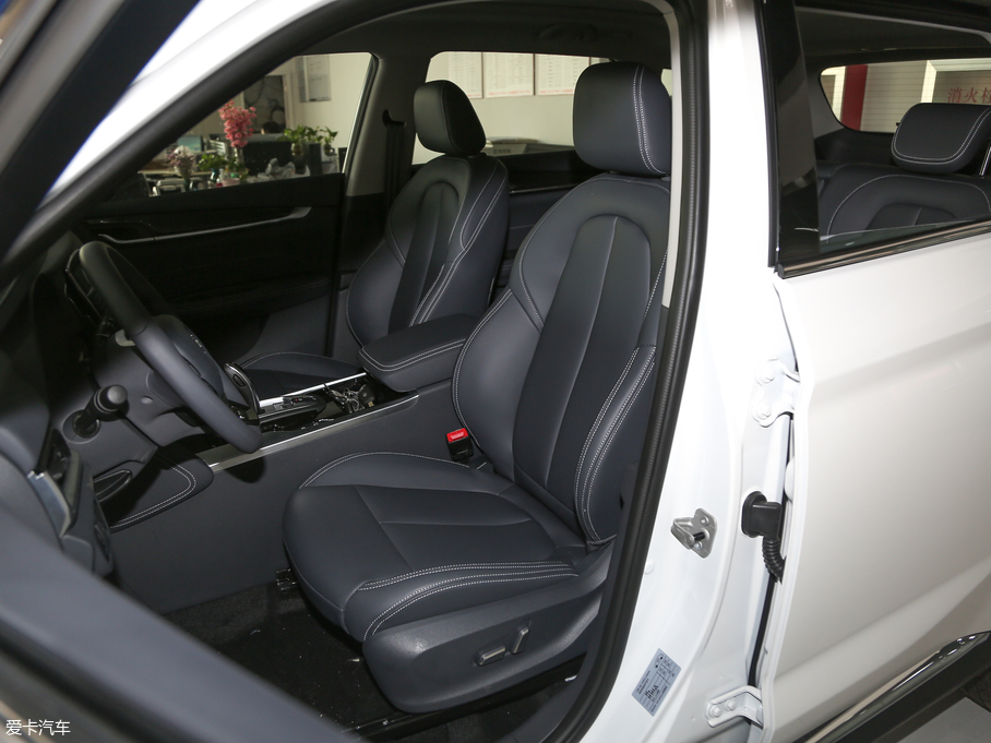 2019AV7 300T Ԅ(dng)F 5 (gu)VI