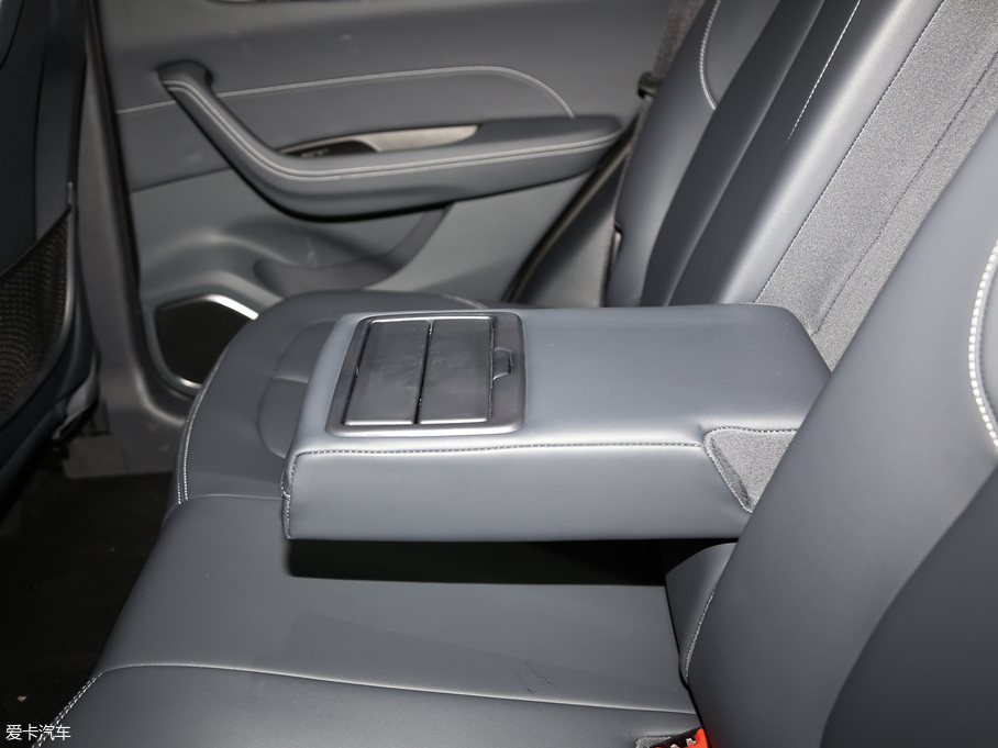 2019AV7 300T Ԅ(dng)F 5 (gu)VI