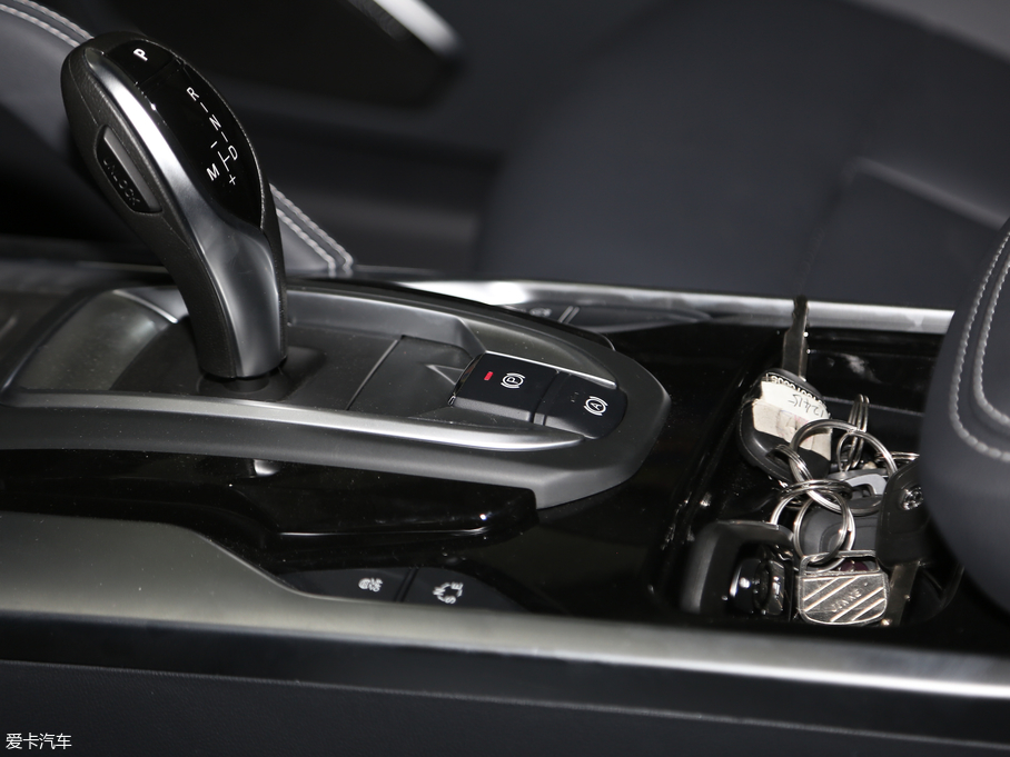 2019AV7 300T ԄF 5 VI