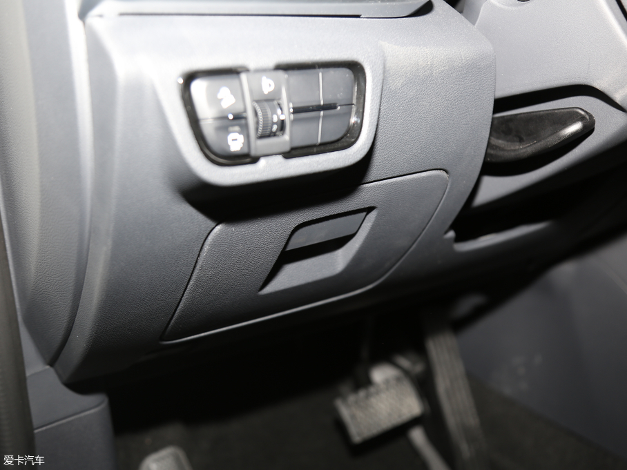 2019AV7 300T ԄF 5 VI