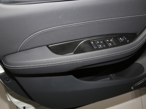 2019300T ԄF 5 VI п؅^