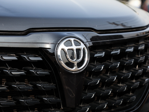 2019\Ӱ 300T ԄŞ 5 ^