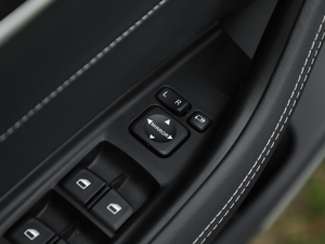 2019\(yn)(dng) 300T Ԅ(dng)Ş 5 п؅^(q)