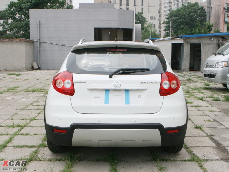 2009�����A�E��CROSS 1.5L �քӺ��A��