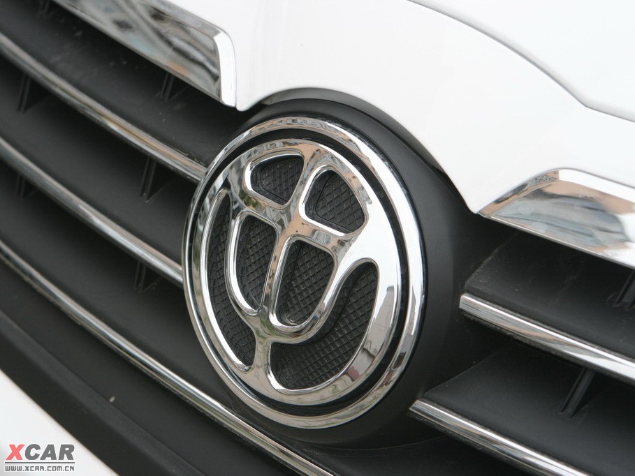 2009�����A�E��CROSS 1.5L �քӺ��A��