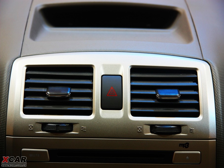 2009�����A�E��CROSS 