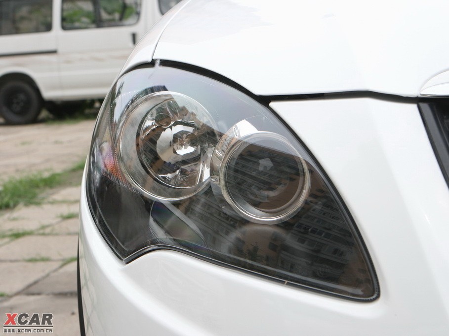 2009�����A�E��CROSS 1.5L �քӺ��A��