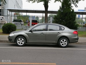 2009款1.5L 自动豪华版 正侧（左）