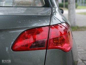 2009款1.5L 自动豪华版 尾灯