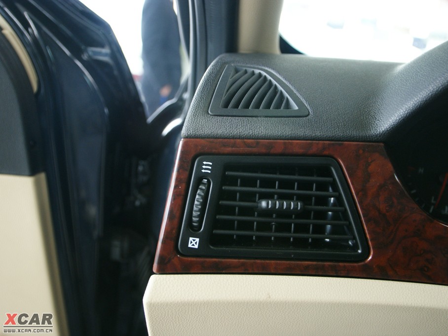 2009�����A�E�� 1.8L �քӺ��A��