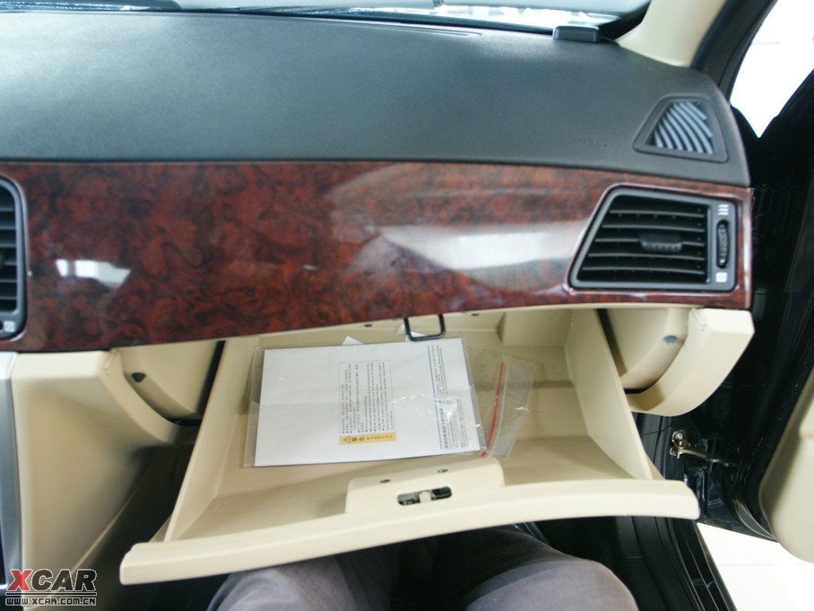 2009�����A�E�� 1.8L �քӺ��A��