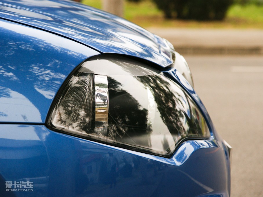 2010�����A�E��FRV 1.5L �ԄӺ��A��