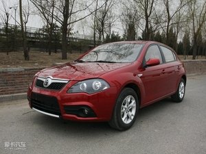 2010款1.5L 自动豪华版 整体外观