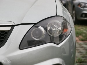 2010款1.3L 手动豪华版 大灯