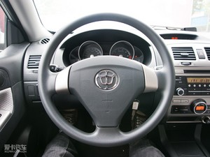2010款1.3L 手动豪华版 方向盘