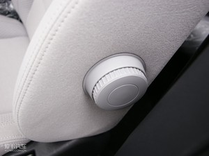 2010款1.3L 手动豪华版 空间座椅