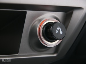 2010款1.3L 手动豪华版 空间座椅
