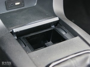 2010款1.3L 手动豪华版 空间座椅