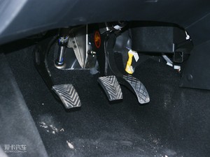 2010款1.3L 手动豪华版 空间座椅
