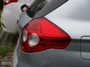 2010款1.3L 手动豪华版 细节外观