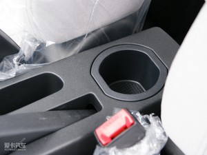 2010款1.3L 手动豪华版 空间座椅