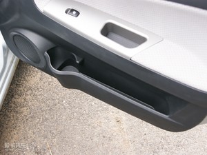2010款1.3L 手动豪华版 空间座椅