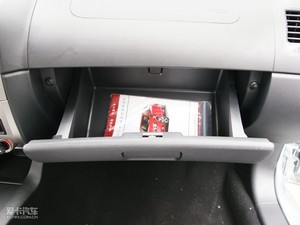 2010款1.3L 手动豪华版 空间座椅