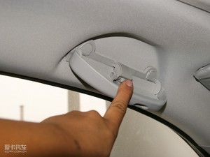 2010款1.3L 手动豪华版 空间座椅