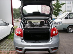 2010款1.3L 手动豪华版 空间座椅