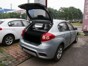 2010款1.3L 手动豪华版 空间座椅