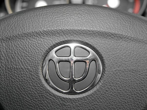 2010款1.5L 手动舒适版 中控区