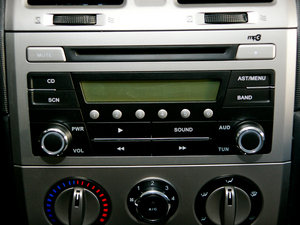 2010款1.5L 手动舒适版 音响调节