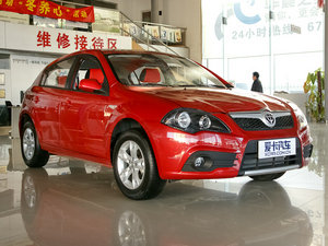 2010款1.5L 手动豪华版 整体外观