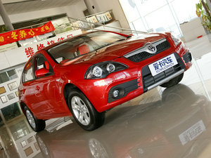 2010款1.5L 手动豪华版 整体外观