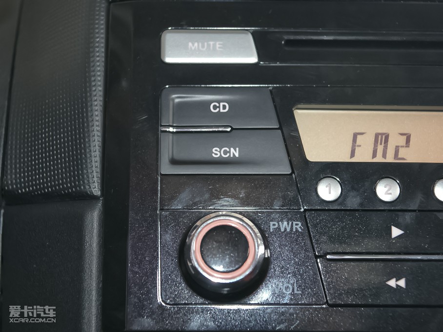 2010�����A�E��CROSS 1.5L �քӺ��A��