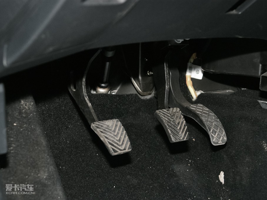 2010�����A�E��CROSS 1.5L �ք����m��