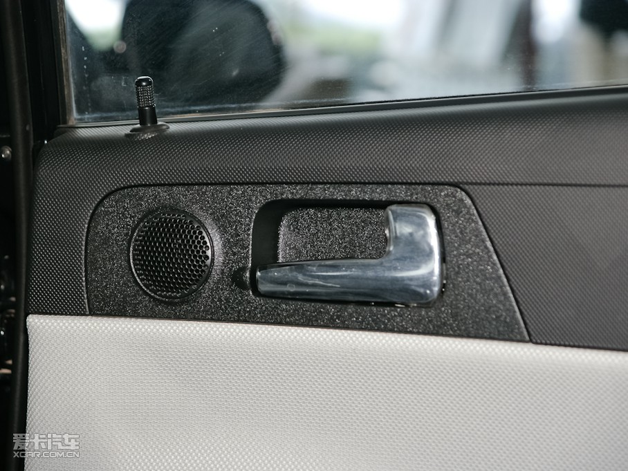 2010�����A�E��CROSS 1.5L �ք����m��