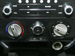 2010款1.5L 手动舒适版 空调调节