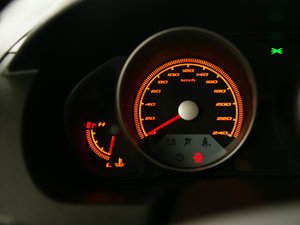 2010款1.5L 手动舒适版 中控区