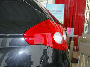2010款1.5L 手动舒适版 细节外观