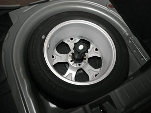 2010款1.5L 手动舒适版 备胎
