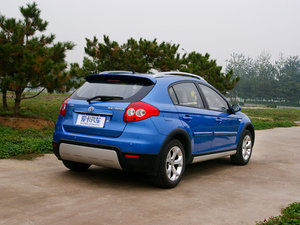 2010款1.5L 手动豪华版 整体外观