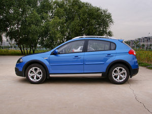 2010款1.5L 手动豪华版 正侧（左）