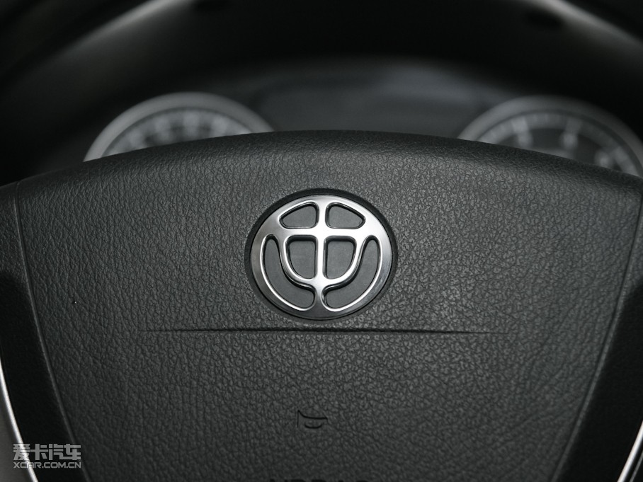 2011�����A�E�� 1.8L �ԄӺ��A��