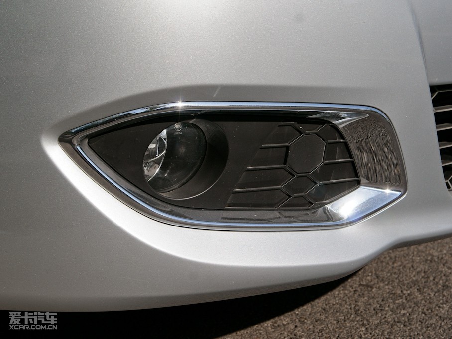 2011�����A�E�� 1.8L �ք�(d��ng)���A��